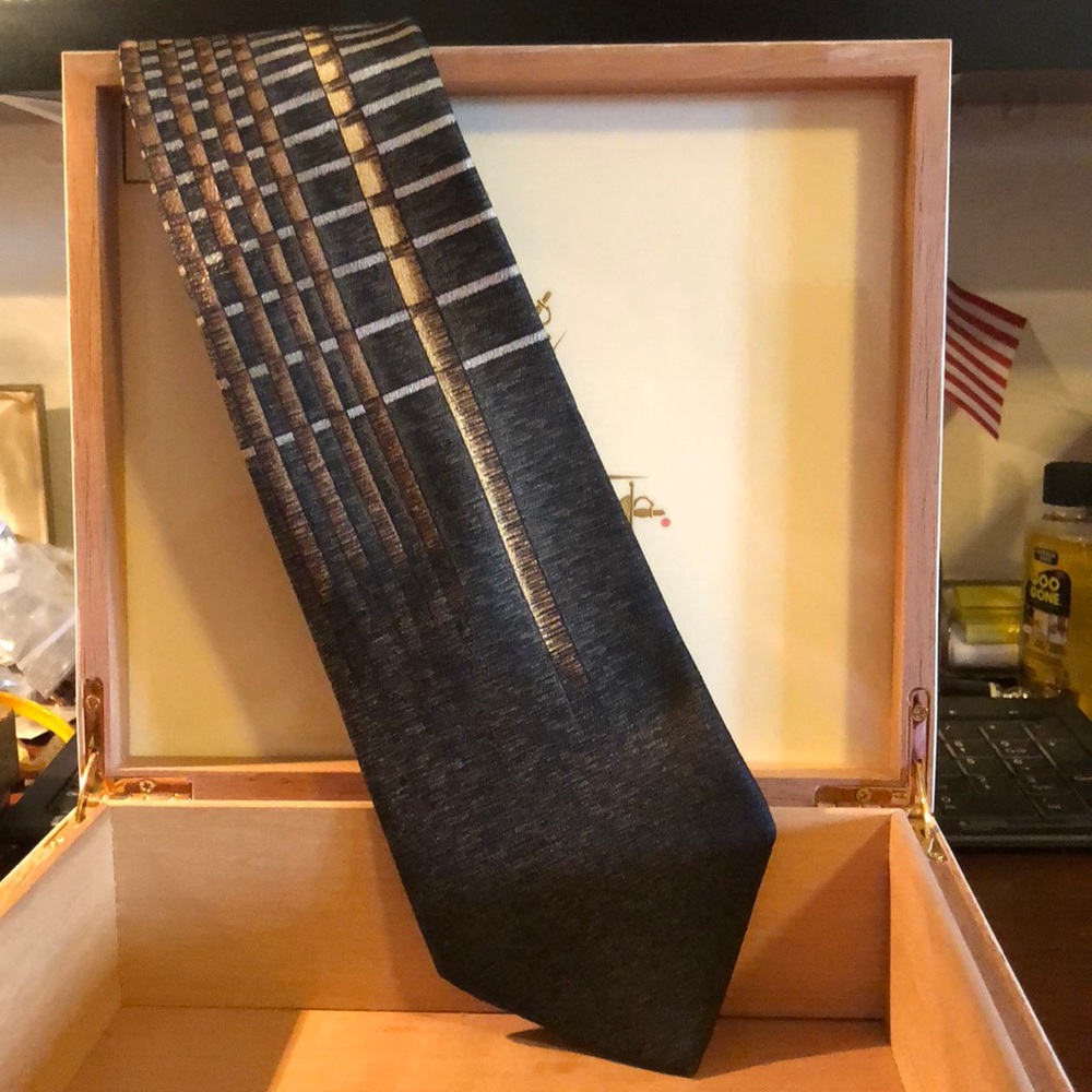 59” JEFFRY BANKS Tie